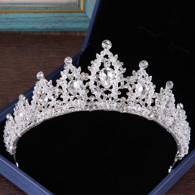 The Queen VËNGĖ Crown