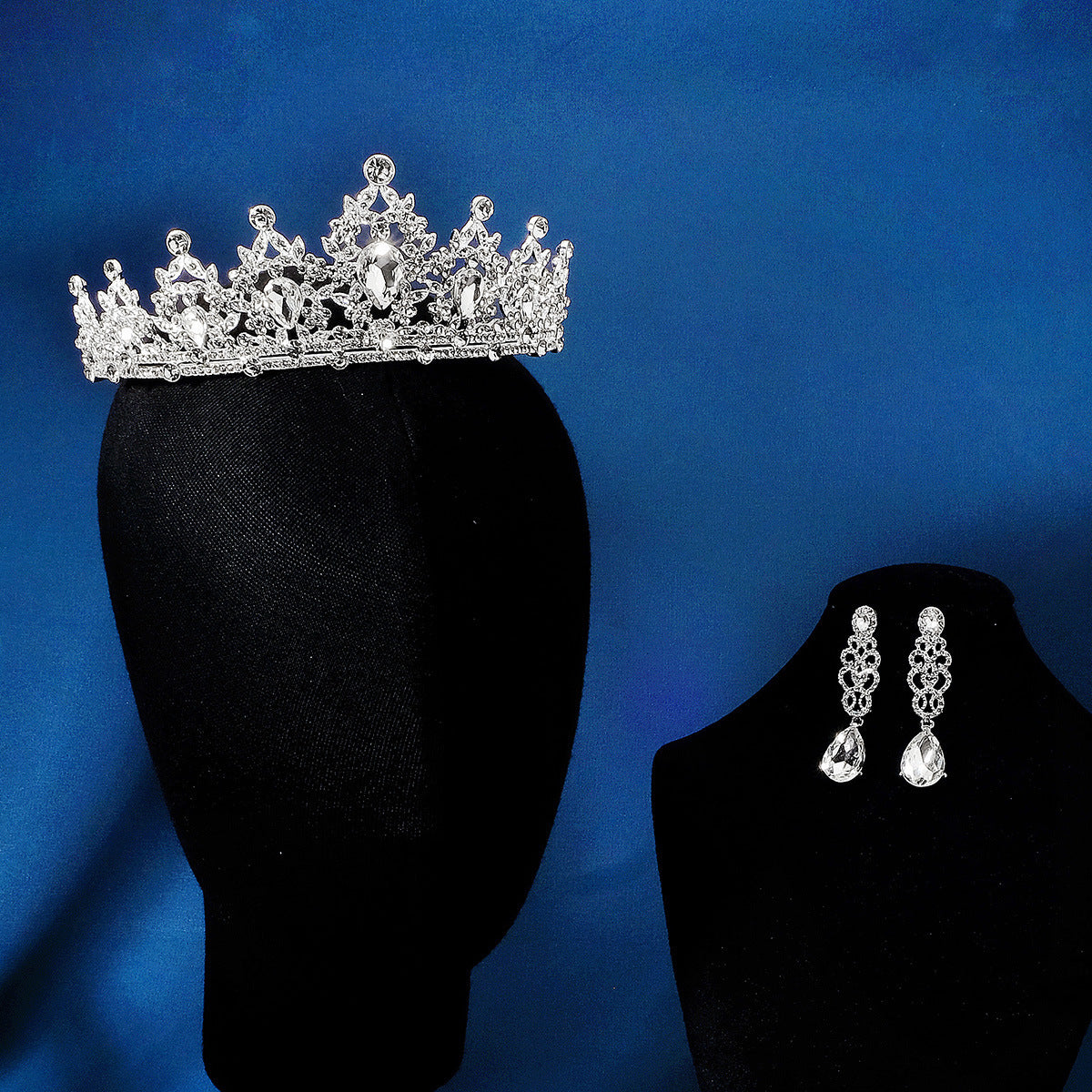 Ladies Zircon Crown Eardrop Two-piece Set